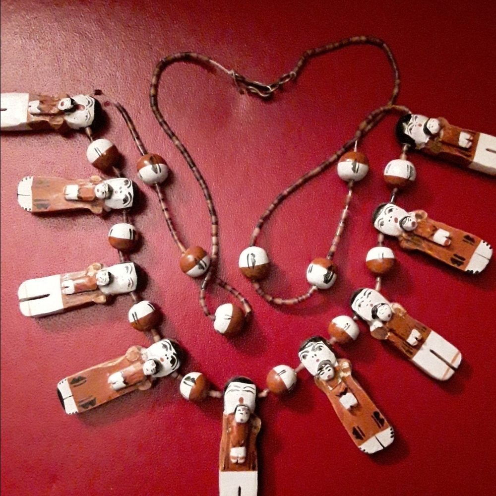 Vintage Indian Heishi Storyteller Necklace